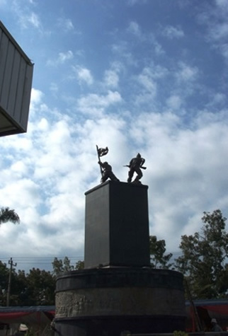 MONUMEN VETERAN